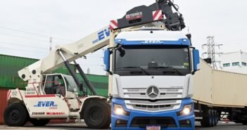 Ever Express compra 11 Actros, um deles o “Estrela Delas”