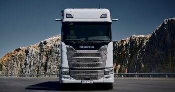 IAA 2026: Scania atualiza linhas R e S com foco em consumo e conforto